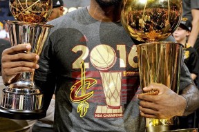 星空app-包含詹姆斯迎来十二赛季出色发挥，篮网观众热烈欢呼！气势如虹延续的词条-星空app